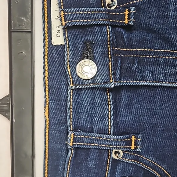 rag &amp; bone High Rise Skinny Jeans in Bedford - Size 29