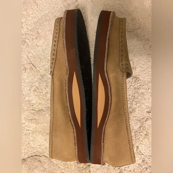 Rainbow Leather Comfort Classics Leather Slip On Loafers in Tan  7 NWOT