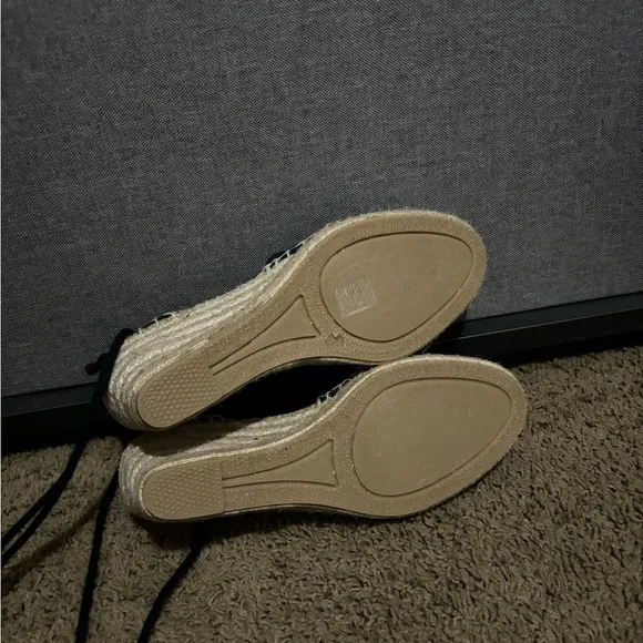 RARE 🌊☀️Sezane Carmen Espadrilles Blue and Tan with Woven Sole