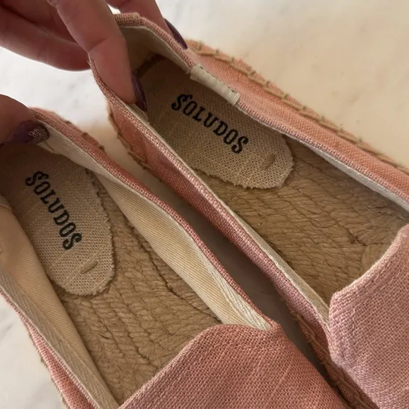 Rare SOLUDOS CIAO BELLA light pink 7 espadrilles cute slip on loafers travel