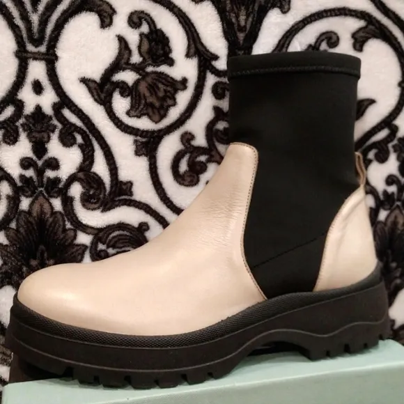 RARE*ANTHRO ÁNGEL ALARCÓN Alder Neo Strobe Full Grain Leather Chelsea Boots $298