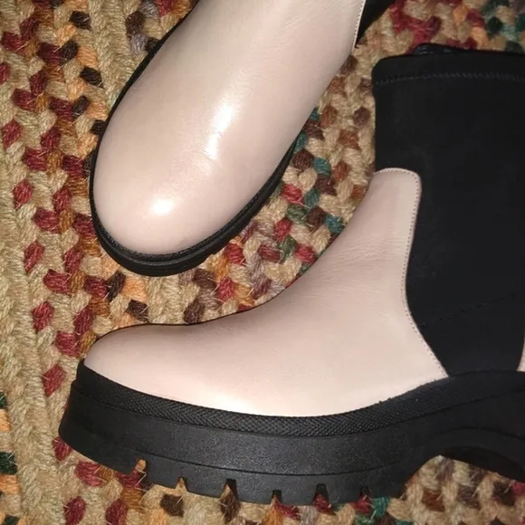 RARE*ANTHRO ÁNGEL ALARCÓN Alder Neo Strobe Full Grain Leather Chelsea Boots $298