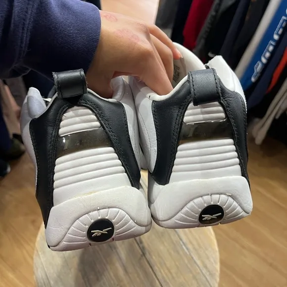 Reebok Answer IV 2022 Retro Men's Allen Iverson Black White Finals DS Size: 11