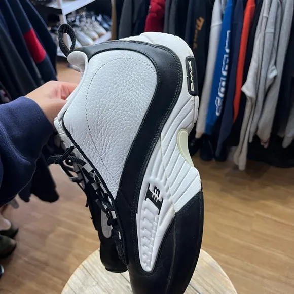 Reebok Answer IV 2022 Retro Men's Allen Iverson Black White Finals DS Size: 11