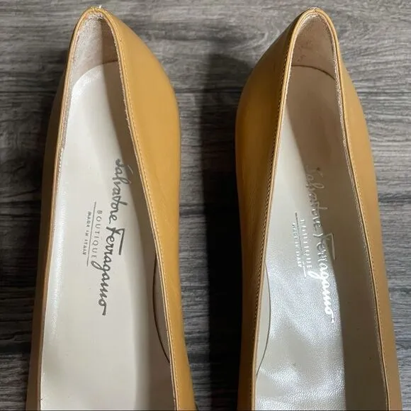 REVOLVE SALVATORE FERRAGAMO Horse Bit Flat Loafer size 9, 4A