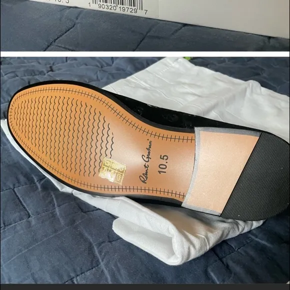 ROBERT GRAHAM Delphi VenetianEmbossed Skull Leather Black Loafer