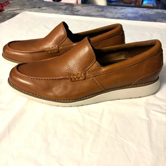 Rockport loafers Total Motion Craft Venetian Cognac SZ 9.5 NWOT Brand New
