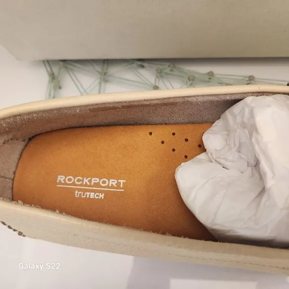 Rockport Women's Leather Bayview Ring Loafers. NIB. Size 9.5