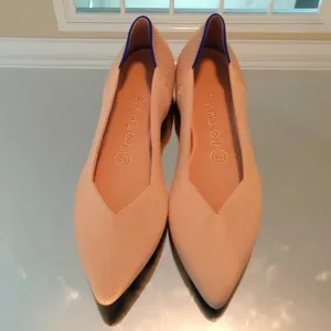 Rothy's The Point Flats In Ecru Color In turtoise shell sole Size 8.5