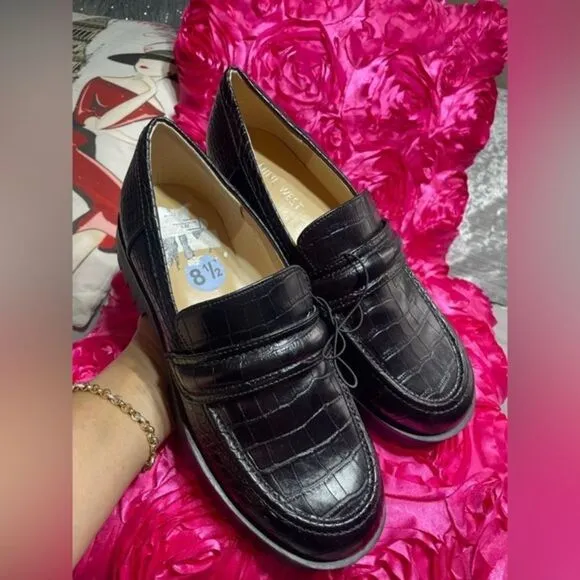(S4) Nine West Womens Garren 3 Faux Leather Patent Loafers. Sizes 7, 8.5, 10