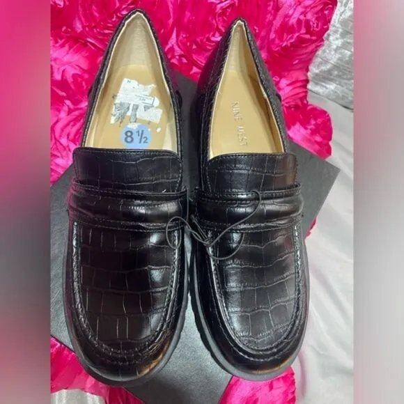 (S4) Nine West Womens Garren 3 Faux Leather Patent Loafers. Sizes 7, 8.5, 10
