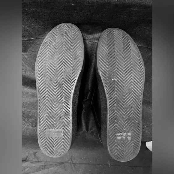 Saint Laurent Court Classic SL/06 size 10.5