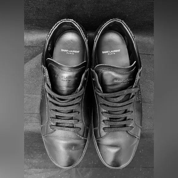 Saint Laurent Court Classic SL/06 size 10.5