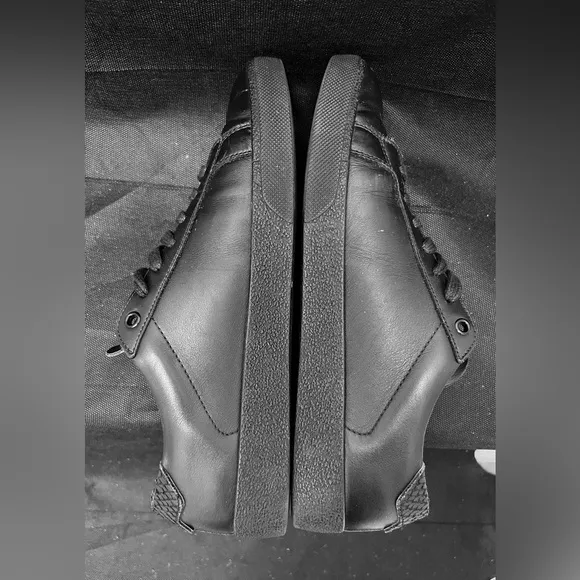 Saint Laurent Court Classic SL/06 size 10.5