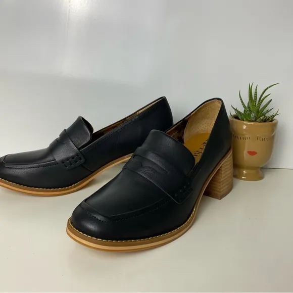 SALE New Korks Black Leather Loafers with Wooden Heel