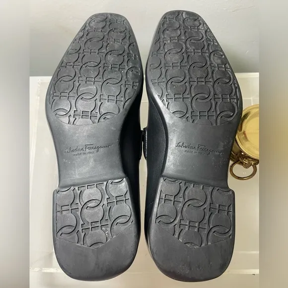 Salvatore Ferragamo mens gancini moscasin loafers leather black sz 6.5