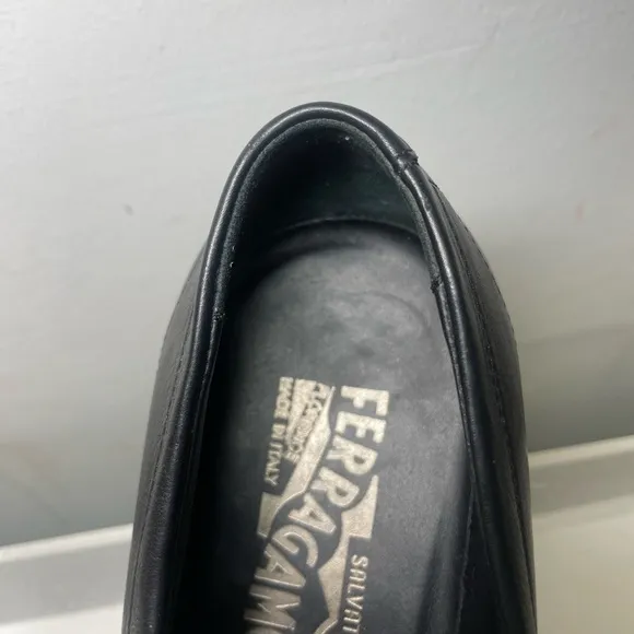 Salvatore Ferragamo mens gancini moscasin loafers leather black sz 6.5