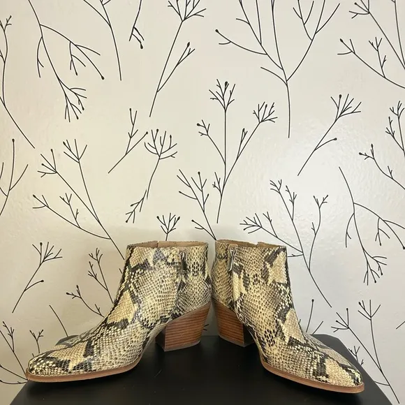 Sam Edelman Walden Boots