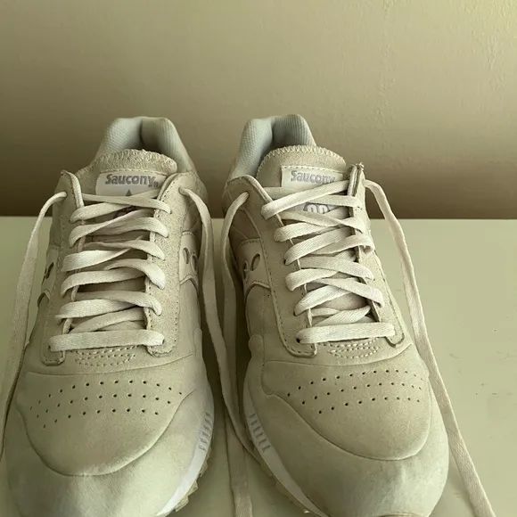 Saucony Cream Sneakers