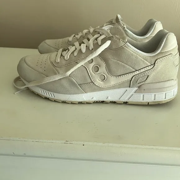 Saucony Cream Sneakers