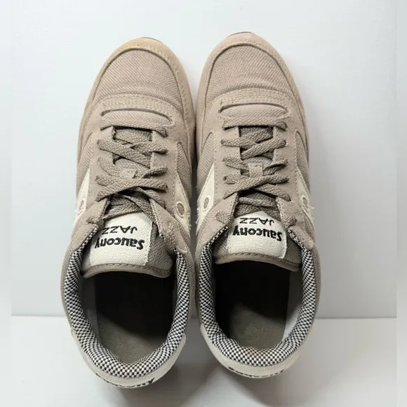 Saucony  JAZZ  Beige Sneakers