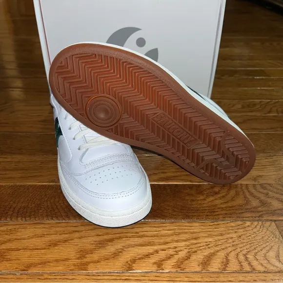 Saucony Originals Jazz Court Sneakers White &amp; Green Leather  Women’s Size 5.5