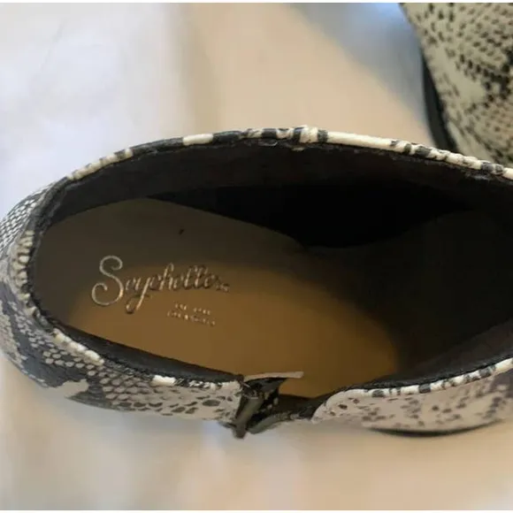 Seychelles Chaparral Black White Python Leather Exotic Snake Bootie Boots Sz 7.5