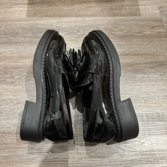 Seychelles Final Call Tassel Patent Black Leather Loafers