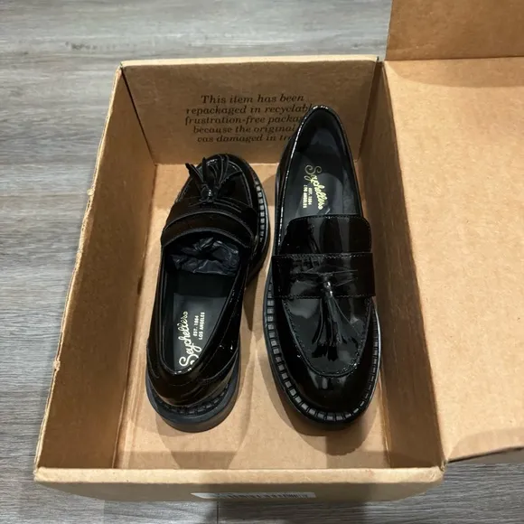 Seychelles Final Call Tassel Patent Black Leather Loafers