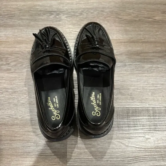 Seychelles Final Call Tassel Patent Black Leather Loafers