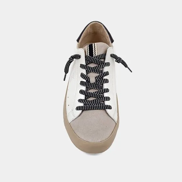 ShuShop Mia Kids Sneaker in Metallic White with Dark laces Size 4 Kids NEW/ NWT
