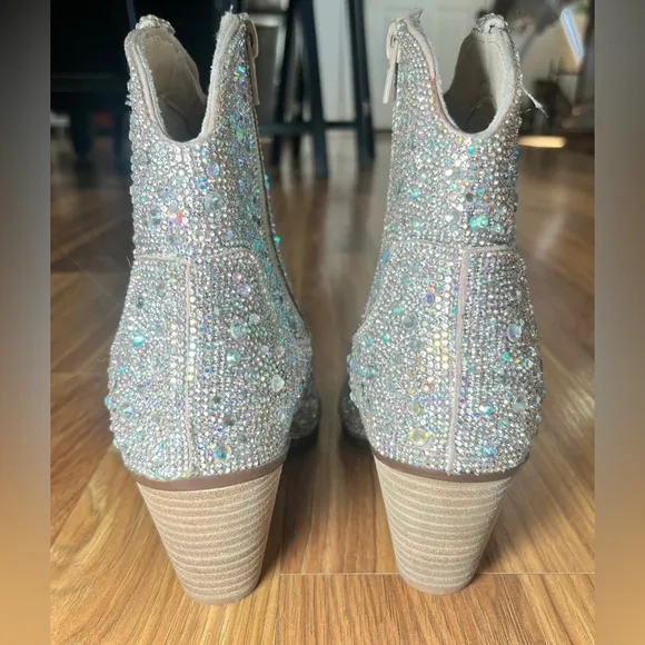Sincerely Jules Rhinestone Ankle Short Heeled Cowboy Boots 8.5 Iridescent Silver