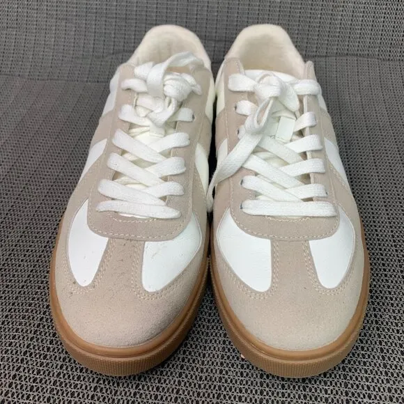 Sincerely Jules Womens Size 9M Bailey Sneakers Beige/White