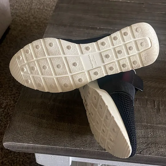 Size 39 woman’s Balenciaga sneakers/Authentic