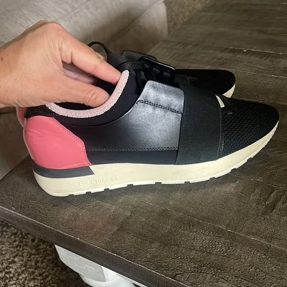 Size 39 woman’s Balenciaga sneakers/Authentic