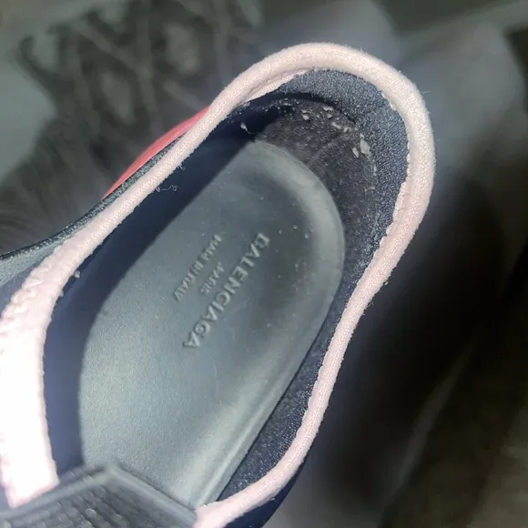 Size 39 woman’s Balenciaga sneakers/Authentic