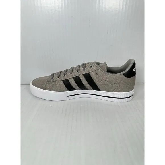 Size 9 Adidas Shoes Sneakers Mens Grey Daily 3.0 Sportswear FW3270 NEW
