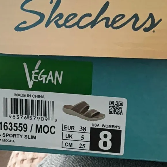 Skechers Luxe Foam Sandals in Mocha, US 8