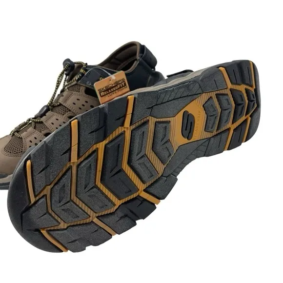 Skechers Men’s Size 12 Brown Leather Closed Toe Fisherman Bungee Sandals New