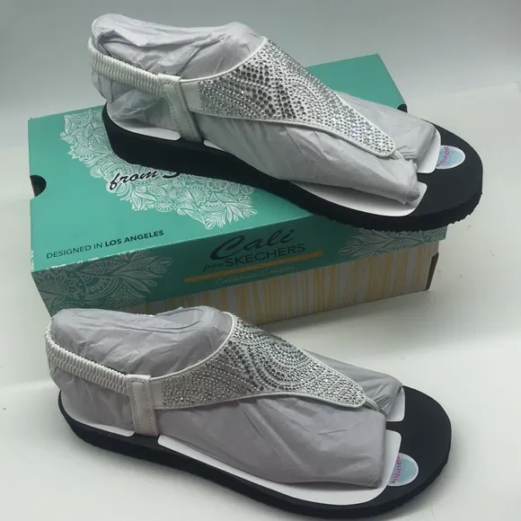 Skechers Women's MEDITATION WHITE &amp; BLACK Casual Sandals  Size 9