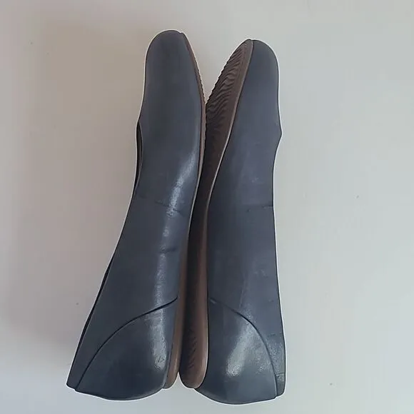 SOFTWALK Sonoma Flats Blue Leather NWOB Size 10M