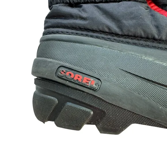 SOREL Big Kids Size 5 Warm Winter Snow Boots Flurry Youth Boot Waterproof Red