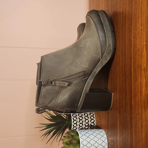 Sorel Blake Waterproof Ankle‎ Boots Platform Gray