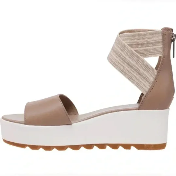 Sorel Cameron Flatform Ankle-Strap Sandals - Leather size 7.5
