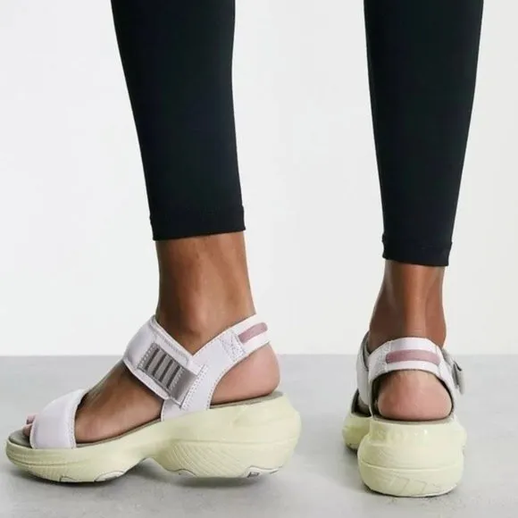 Sorel Explorer Blitz Stride Sandals Leather Wedge White Bolt Hint Size 7 NEW