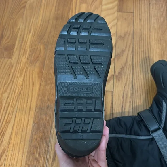 Sorel Flurry Youth Winter Snow Boots Black Unisex size 7