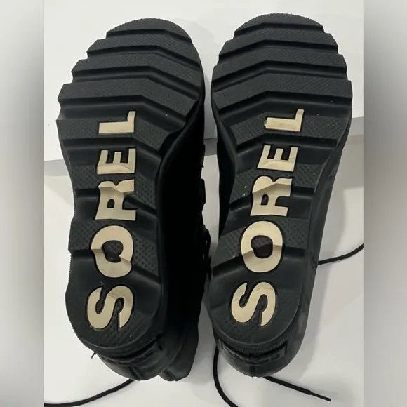 SOREL JOAN OF ARCTIC WEDGE II Black Boots, Size 8.5