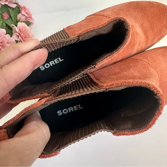 SOREL Joan Of Arctic Wedge II Chelsea Teak Brown Suede Leather Booties