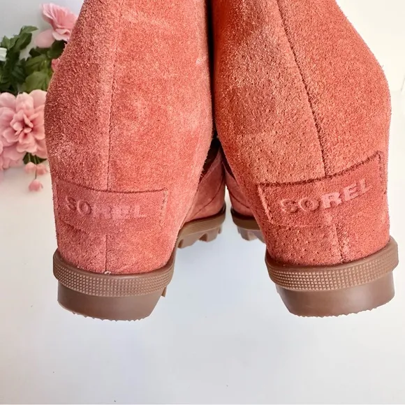 SOREL Joan Of Arctic Wedge II Chelsea Teak Brown Suede Leather Booties