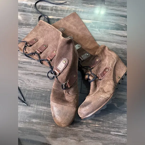 Sorel Joan Of Arctic Wedge Tall 17” Boot Women 9.5 Brown Suede Knee High Lace Up
